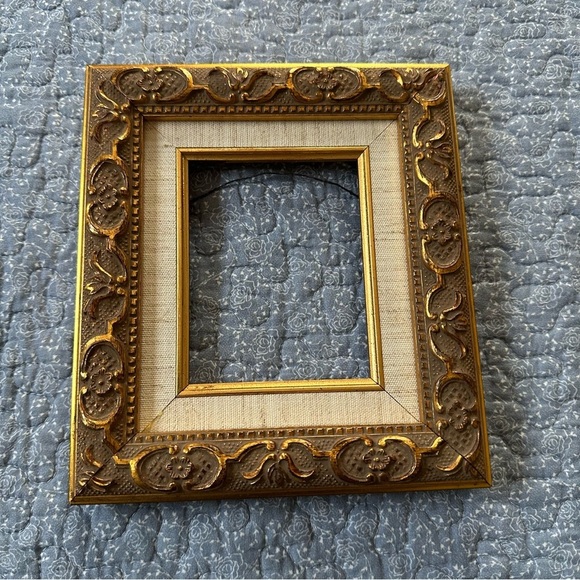 Vintage Photo Frame Elegant Gold & Brown Ornate Linen Border 3” x 4.5” Opening - Picture 2 of 16